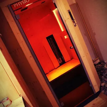 Haus Hubertus Апартаменты *